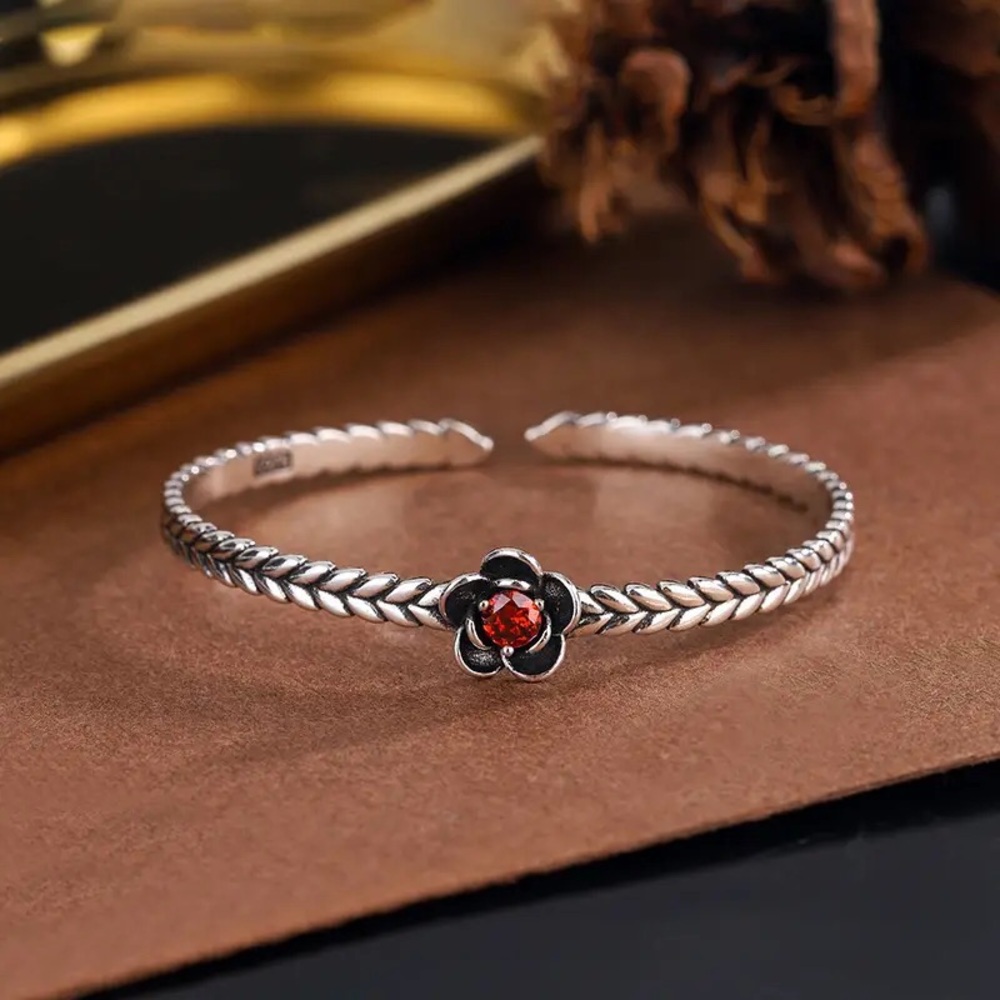 925 Sterling Silver Flower Bracelet with Red Gemstone - Picture 2 of 6